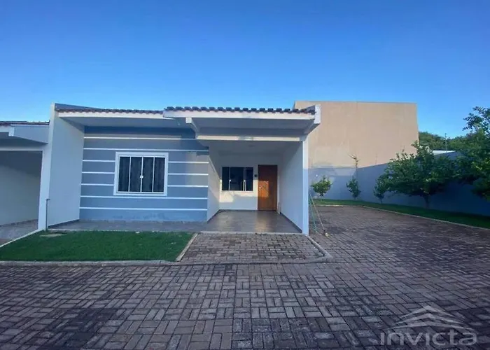 Casa Com Ar Cond. Em Todos Os Comodos Mobiliada
