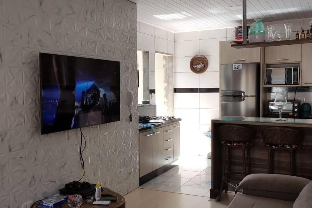 Casa Com Ar Cond. Em Todos Os Comodos Mobiliada Casa de Férias